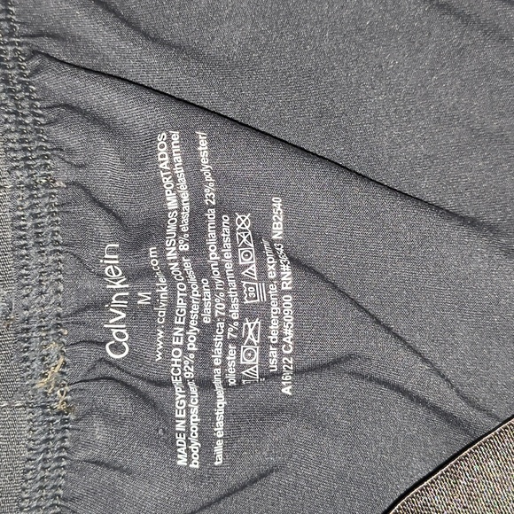 This is for a pair of nwot steel ICON boxer briefs by Calvin Klein medium rare! - Picture 2 of 3